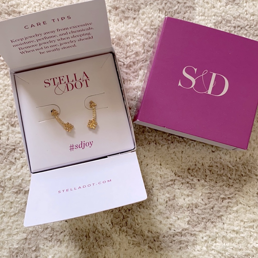 Stella & Dot Arrow Climber Stud Earrings